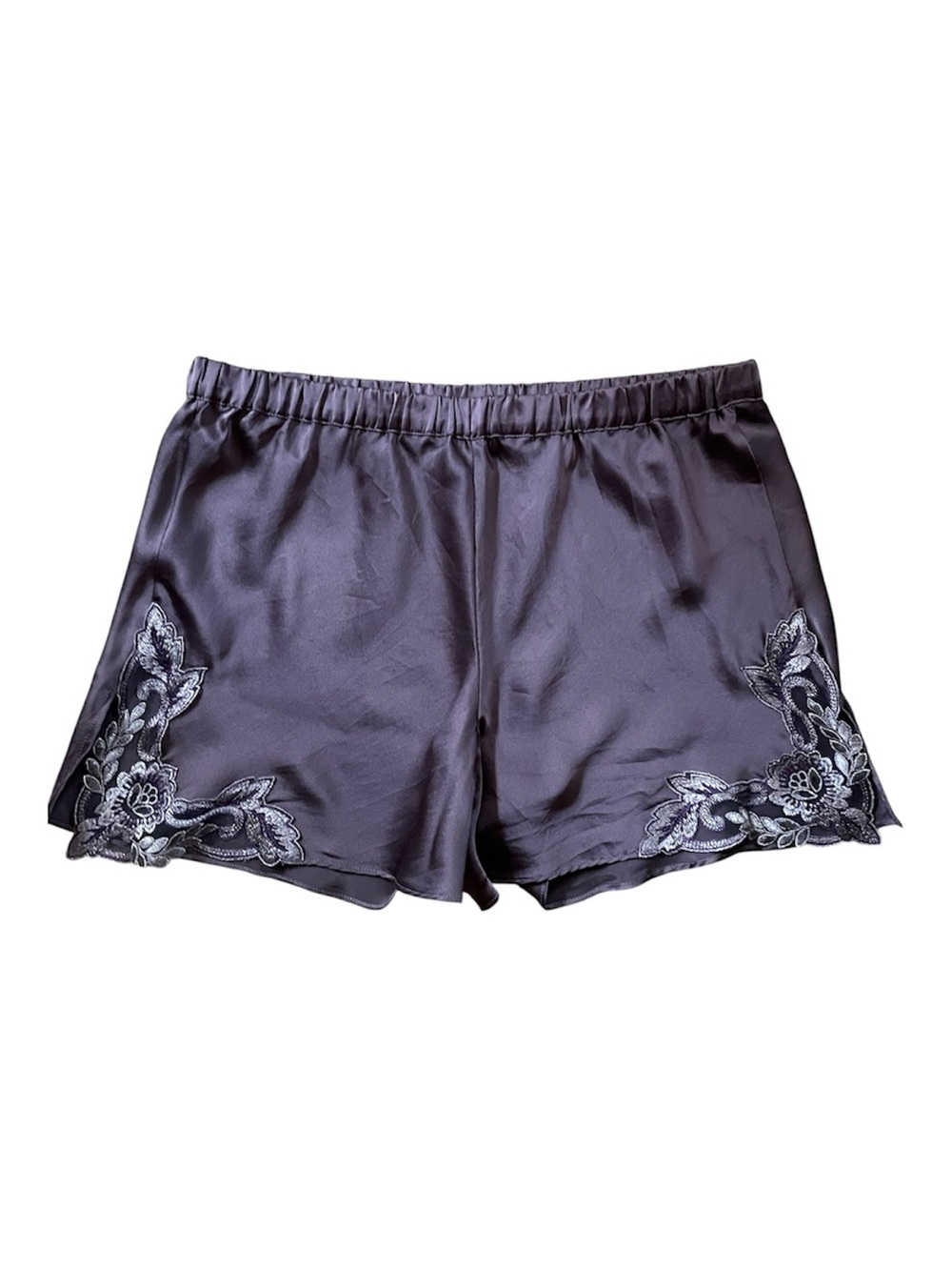 Silksilky Lace-Trim Sleep Shorts M